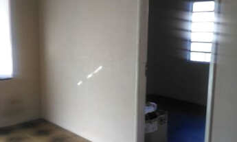 Imagem 3: Aluga-se 400$,quitinete de dois quartos com garagem