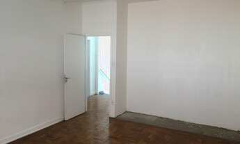 Imagem 4: Sobrado para aluguel e venda possui 240 metros quadrados com 3 quartos