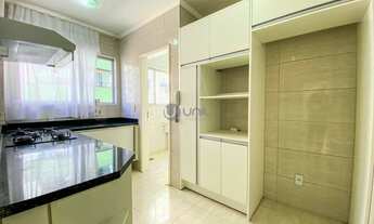 Imagem 3: Apartamento para venda possui 80 metros quadrados com 3 quartos em Centro - Florianópolis