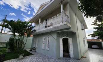 Imagem 2: Casa para venda tem 270 metros quadrados com 4 quartos