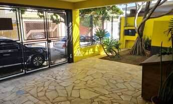 Imagem 2: CASA TÉRRIA RESIDENÇIAL ALTO da Lapa Área Útil: 300 m² Área Total: 450 m² 3 DORMITÓRIO E