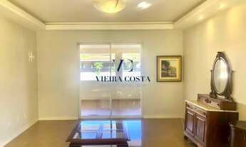 Imagem 7: Casa para aluguel e venda tem 987 metros quadrados com 5 quartos