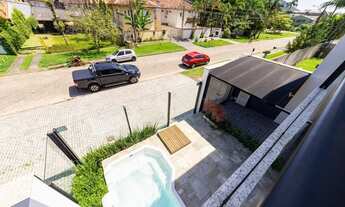 Imagem 6: Lindo sobrado com piscina em Caiobá