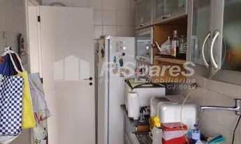 Imagem 5: BOM APTO COM SALA DOIS QTOS CONDOMNIO COM TOTAL INFRA PORT. 24HS