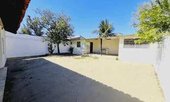 Imagem 7: Casa disponível para Locação no bairro Coophema, próximo à com três quartos sendo duas suí