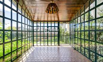 Imagem 2: Sabe aquela casa de comercial de margarina...família reunida na mesa, sobre isso!