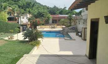 Imagem 2: Casa de condomínio para venda com 290 metros quadrados com 7 quartos