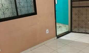 Imagem 3: Aluga-se kitinet 600,0 incluso água