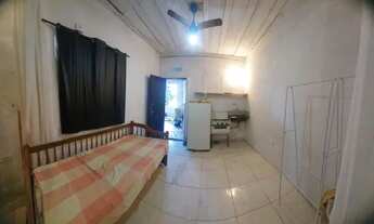 Imagem 3: Alugo kitnet no Leme/ copacabana mobiliada 1000 reais