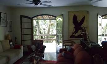 Imagem 6: Casa para venda com 467 metros quadrados com 5 quartos