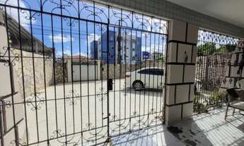 Imagem: Casa Espaçosa a Venda no bairro do Cristo