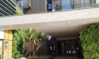 Imagem 3: Apartamento Studio de frente com 30,33m2 de área privativa, 10º andar, ampla vista, vidro