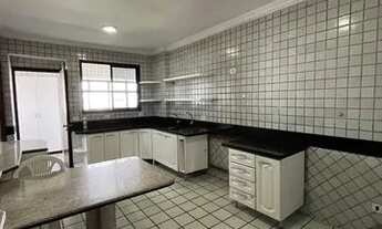 Imagem 5: Apartamento para aluguel possui 220 metros quadrados com 4 quartos em Lagoa Nova - Natal