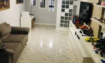 Imagem 2: Casa no Resid. Mendara, 5 quartos sendo 4 suites - 225m²