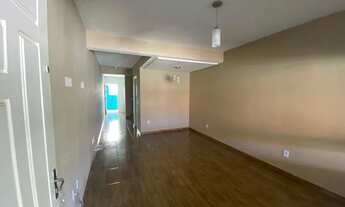 Imagem 3: Sobrado bem localizado