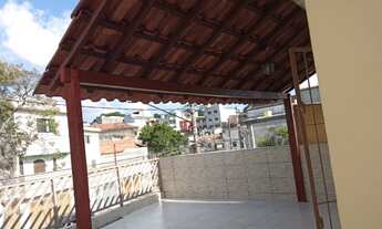 Imagem: Sobrado para venda tem 335 metros quadrados