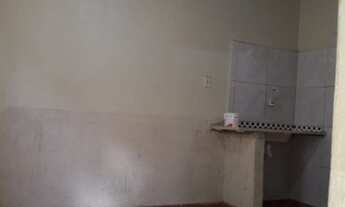 Imagem 3: Alugo casa simples, com cerâmica e forro PVC