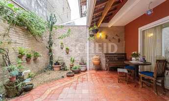 Imagem 3: Casa com 3 dormitórios à venda na Rua Padre Arnaldo Pereira com 4 dormitórios 2 Suites e