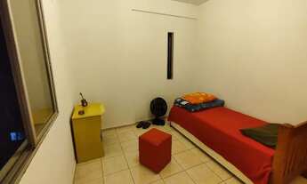 Imagem 2: Quarto e apartamento compartilhado
