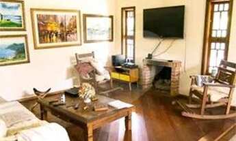 Imagem 4: Casa de Condomínio com 5 Quartos sendo 4 Suítes para Locação, 630 m² por R$ 10.150/mês