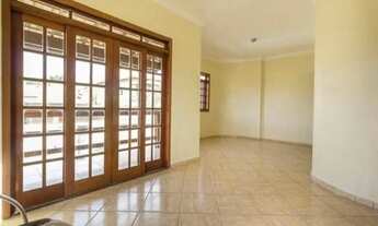 Imagem 1: Linda Casa 4 qtos com suíte, Bairro Centro de Contagem, com habite-se valor 770mil