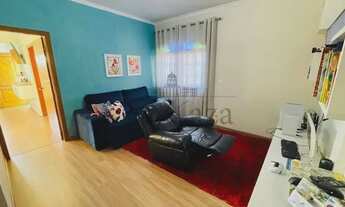 Imagem 6: Apartamento para aluguel possui 360 metros quadrados com 5 quartos