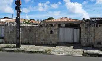 Imagem 2: Casa Espaçosa a Venda no bairro do Cristo