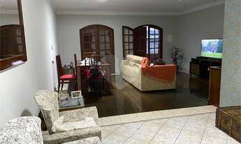 Imagem 2: Casa Residencial e Comercial na Vl dos Remédios, salão comercial, casa térrea no andar sup