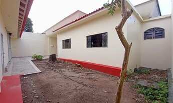 Imagem 3: Aluguel R$ 6.400 - Casa Vieiralves para moradia ou fins comerciais