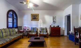 Imagem 2: Casa de Rua à venda com 196m² , 4 Dormitorios 3 Suites 3 vagas de Garagem Bairr