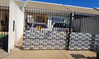 Imagem: Direitos de casa em floresta