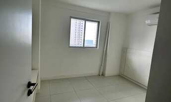 Imagem 3: Apartamento para aluguel possui 70 metros quadrados com 2 quartos em Ponta D'Areia