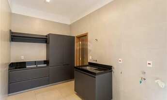 Imagem 4: Casa de condomínio para venda possui 540 metros quadrados com 4 quartos