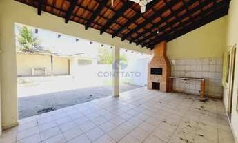 Imagem 4: Casa disponível para Locação no bairro Coophema, próximo à com três quartos sendo duas suí