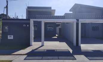 Imagem 2: Casa para venda com 79 metros quadrados com 3 quartos, sendo 1 apartamento, 2 banheiros