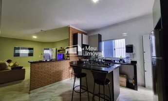 Imagem 4: Aluguel Casa Térrea com Piscina e Área Gourmet - 3 Dormitórios sendo 1 Suíte com Closet