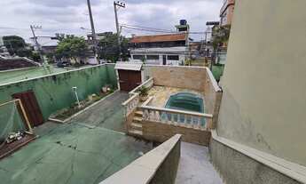 Imagem 7: Casa Frente de Rua e Independente 2 Quartos, 3 Vagas, Piscina e Terraço Pedro Álvares Cabr
