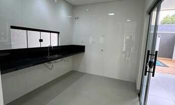 Imagem 6: C/ 03 suite e piscina Rita Vieira