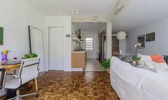 Imagem 6: Apartamento com dois quartos (reformado) no Ahú