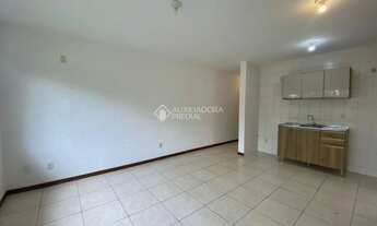 Imagem 4: Casa localizada no bairro Campeche em Florianópolis. 2 dormitórios sendo 1 suíte