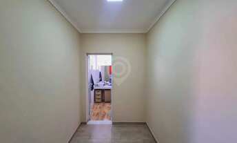 Imagem 6: Casa de rua : / Residencial / Jardim Salessi