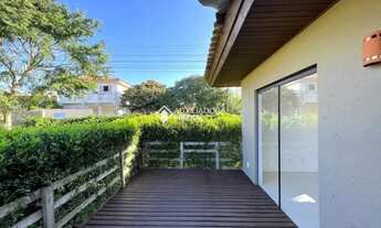 Imagem 2: Imóvel para aluguel possui 124 metros quadrados com 2 quartos em Rio Tavares - Florianópol