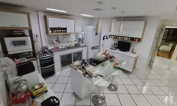 Imagem 2: Apartamento Exclusivo à Venda em Copacabana - 210m² de Conforto e Sofisticação!