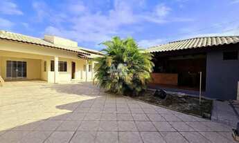 Imagem 4: Espaço e conforto: casa perfeita para quem busca tranquilidade no Centro - Barra Velha - S