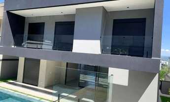 Imagem 3: Casa pronta no Condomínio Alphaville com 4 suítes