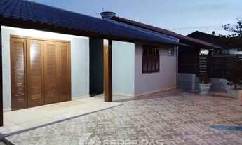 Imagem 2: Venda de linda casa com piscina, próximo ao mar