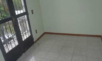 Imagem 5: Casa para aluguel possui 100 metros quadrados com 3 quartos em Cascadura - Rio de Janeiro