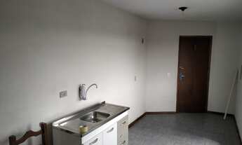 Imagem 7: Apartamento com 1 quarto para alugar por R$ 590.00, 27.00 m2 - FAZENDINHA - CURITIBA/PR