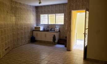 Imagem 7: Casa com 03 dormitórios, Salão comercial e Edícula. Aceita permuta!