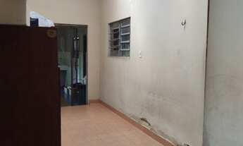 Imagem 2: Imóvel comercial para aluguel e venda possui 700 metros quadrados com 7 quartos